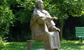 Не искайте много защото не ще можете да му