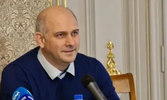 Тръгва делото за обида което директорът на Народния театър Васил