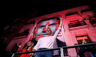 Социалистите на Санчес печелят изборите в Испания, но нямат мнозинство