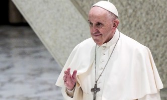 Папа Франциск призова за диалог и решения на световните кризи