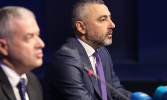 Те призоваха първо да се броят гласовете за президент h4