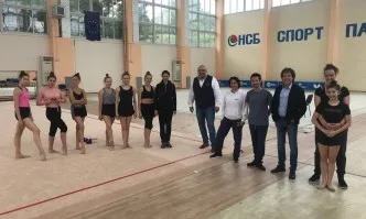 Министър Кралев посети спортистите, които се подготвят в НСБ Спортпалас