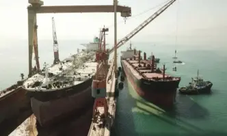 Италиански военен кораб свали дрон в Червено море