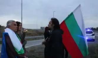 Енергийният министър Румен Радев пристигна в административната сграда на ТЕЦ