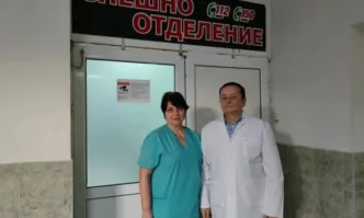 Уникално: Бебе се роди седалищно в коридора на болницата в Сливен