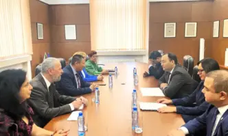 И ф главен прокурор Борислав Сарафов проведе среща с представители на