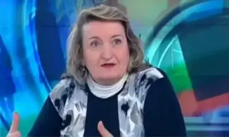 Политическите партии и институциите губят от последния скандал с кодовете