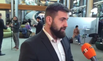 Със сигурност това ни поставя в изключително неблагоприятно положение и