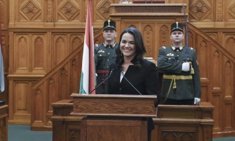 Каталин Новак стана първата жена президент на Унгария