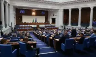 В началото на заседанието на парламента днес е предвиден блиц