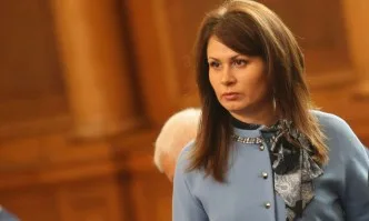 Депутатка от Воля: Трябва ни още месец и сме забравили БСП