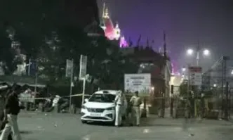 Загинали и ранени при адска експлозия до Червената крепост в Делхи