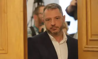 От Фейсбук профила на депутата от ГЕРБ СДС Делян Добрев Стоя