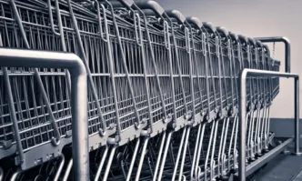 Въпреки че има доста продукти на промоция според пазаруващите цените