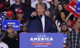 След две години забрани Доналд Тръмп се завърна в социалната