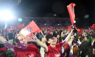 Албанците отиват до урните на 11 май на парламентарни избори