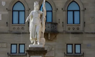 Разрастващата се сага около BSM подчертава опасностите от интегрирането на