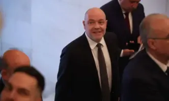 Не знам кой информира и подвежда министър Хинков но последното