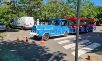 Шофьор на атракционно влакче в курорта Слънчев бряг се е