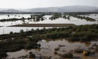 Българите които бяха блокирани заради наводненията в гръцкото село Хорефто