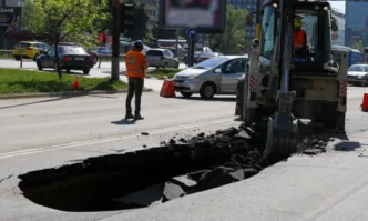 Затваря се за движение включително и за превозните средства на