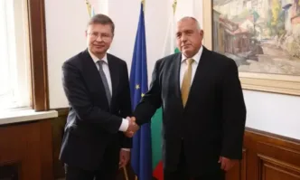 Спирам да се занимавам с Кирил Петков Денков и Асен