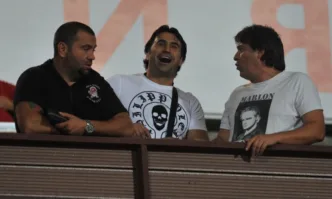 Вижте подробностиЗапалянкото съветва ръководството да изтрие тая тъпотия защото ако