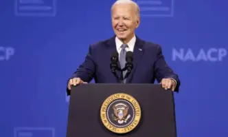 Бързо нарастваща група конгресмени от Демократическата партия призоваха президента на