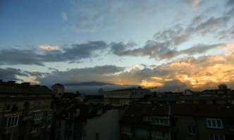 Днес облачността ще е променлива по често значителна но ще се