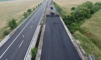 Ремонтират пътните връзки на п. в. Цалапица при 112-ти км на АМ Тракия