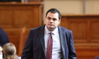 Петър Николов: Кметът на София си има мандат, ако тръгнат нелегитимно да го сменят, ще загазят