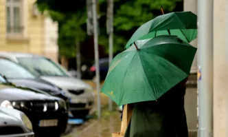 Максималните температури ще бъдат между 25° и 30° През страната