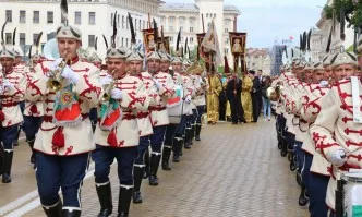 България отбелязва 24 май с тържествени шествия (ГАЛЕРИЯ)