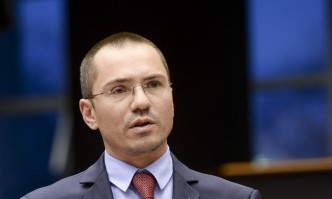 Джамбазки инициира дебат в ЕП за спирането на доставките на газ за България