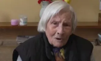 Друг смисъл в живота нямам: 96-годишна жена дари 100 000 лева за ремонт на детско отделение