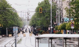 Облачно време с краткотрайни валежи и дори гръмотевици ни очаква