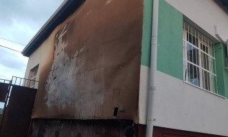 Пожар в основно училище в Карнобат