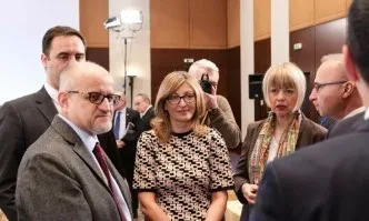 Захариева към колегите си от Западните Балкани: Не се обезкуражавайте