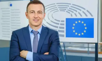 От Фейсбук профила на евродепутата Андрей КовачевМайката на кандидата на