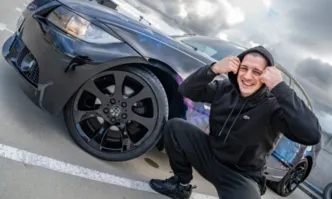 Броени дни преди финала на кампанията в която личното BMW