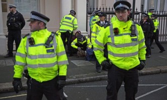 Три жени и един мъж са били убити с хладно