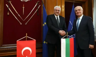 Министърът на отбраната Атанас Запрянов и Н Пр Мехмет Уянък