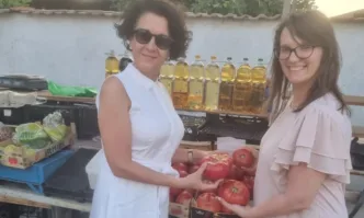 Антоанета Цонева се похвали с пазар на домати
