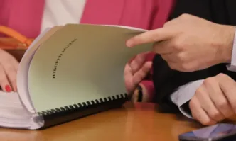 Повече от 14 часа продължи заседаниетоПовече от 14 часа продължи