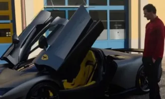 Ибрахимович се похвали с черно Ferrari F80