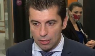 Народното събрание министър председателят Кирил Петков ще представи пред депутатите информация