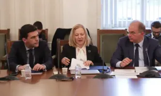 Изслушват на 18 януари Белазелков, Атанасова и Рангелова за Конституционния съд