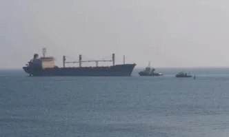 Корабът Царевна акостира във Варна