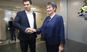 Даниела Везиева не предоставя в 14 дневен срок информация по