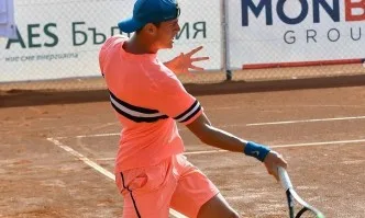 Александър Лазаров се класира на финал по двойки в Румъния